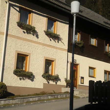 Haus Stoeffler Apartment Reisach Phòng bức ảnh